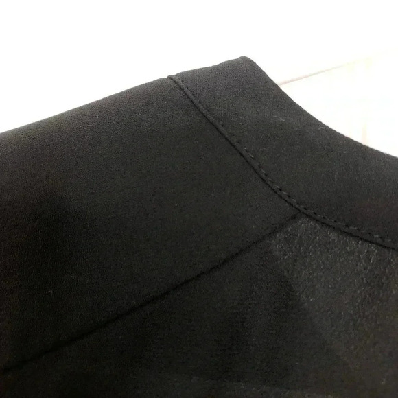 NYDJ Semi-Sheer Blouse V-Neck Size  Extra Small - Picture 14 of 16